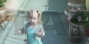 Νέο ντοκουμέντο -Η μικρή Μαρία στο σπίτι των Ρομά πριν από δύο χρόνια [βίντεο]