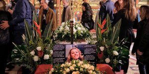 κηδεία 30χρονης δημοσιογράφου/Φωτογραφία: AP