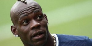 Ροζ σκάνδαλο για τον Μπαλοτέλι: Στο κρεβάτι με τον αδελφό του και γνωστό μοντέλο