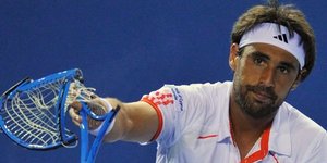 Ο Παγδατής σπάει τέσσεις ρακέτες από τα νεύρα του [βίντεο]