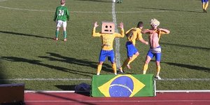 Περίεργος πανηγυρισμός από Βραζιλιάνο επιθετικό [βίντεο]