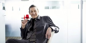 Η πιο ακριβοπληρωμένη διευθύνων σύμβουλος των ΗΠΑ γεννήθηκε άνδρας -Είναι παντρε