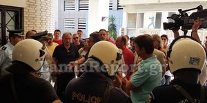 Επεισοδιακό συμβούλιο για τα σκουπίδια στη Λαμία/ Φωτογραφία: lamiareport 