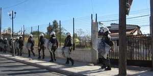 Δεν προλάβαινα να γεμίζουν τις κλούβες: 105 προσαγωγές και 9 συλλήψεις Ρομά σε Ζ