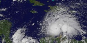 Φωτογραφία: ΑΠΕ/  EPA/NASA / NOAA GOES Project