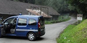 Συνελήφθη ένας ύποπτος για τη φρικτή τετραπλή δολοφονία στις Αλπεις – Είναι αδερ