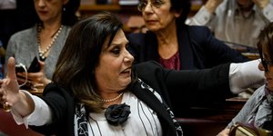 Η βουλευτής του ΣΥΡΙΖΑ Θεοδώρα Μεγαλοοικονόμου- φωτογραφία eurokinissi