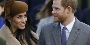 Το εντελώς αναπάντεχο δώρο που έκανε η Μέγκαν Μαρκλ στην βασίλισσα Ελισάβετ (και κατέληξε στα σκυλιά) [εικόνες] /Φωτογραφία: ΑΡ