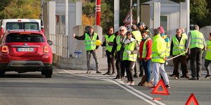 Διαμρτυρία των κίτρινων γιλέκων -Φωτογραφία: ΑP