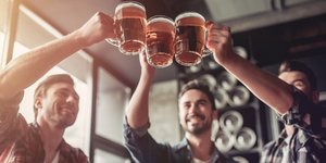 Μόλις 58 λεπτά κοστίζει ένα ποτήρι μπίρα στο Καράκας της Βενεζουέλας. Φωτογραφία: Shutterstock