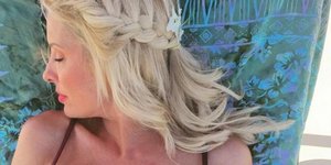 Instagram @elenimenegaki