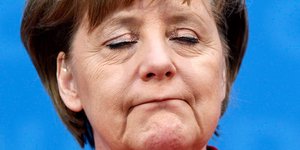 Μέρκελ: Μόνο μέσω στενής επιτήρησης μπορεί να έρθει αποτέλεσμα στο ελληνικό ζήτη