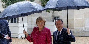 Ο Ολάντ ανακοίνωσε μόνιμο πρόεδρο στο Eurogroup την ώρα που η Μέρκελ τον έλεγε Μ