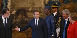 Φωτογραφία: (AP Photo/Francois Mori)