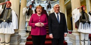 Η Μέρκελ με τον Προκόπη Παυλόπουλο/ Φωτογραφία: Eurokinissi- ΜΠΟΛΑΡΗ ΤΑΤΙΑΝΑ
