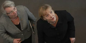 Ενοχή για λογοκλοπή υπουργός και «κολλητή» της Μέρκελ - Της πήραν το διδακτορικό