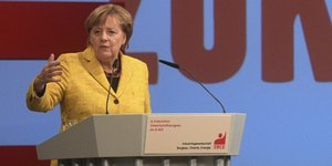 Αντιμέτωπη με ένα ακόμη τεστ η Ανγκελα Μέρκελ (Φωτογραφία: AP/ Julian Stratenschulte)