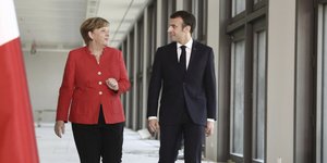 H Άνγκελα Μέρκελ και ο Εμμανουελ Μακρόν/ Φωτογραφία AP images