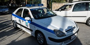 Άνδρας τράπηκε σε φυγή όταν πήγαν να του κάνουν έλεγχο / φωτογραφία: intime news