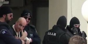 Καρέ-καρέ η μεταφορά του Βλαστού από το νοσοκομείο στη φυλακή  [βίντεο]