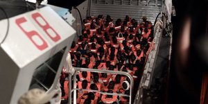 Πλοίο με μετανάστες- Φωτογραφία AP images