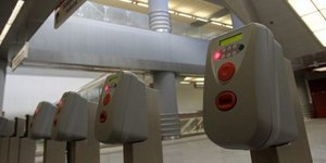 Το Μετρό αλλάζει - Έρχονται ηλεκτρονικά εισιτήρια και μπάρες εισόδου