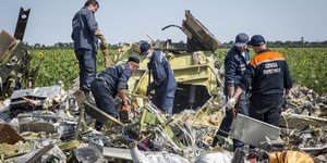 Αναστέλλονται οι ολλανδικές έρευνες στο σημείο συντριβής του Boeing -Κίνδυνος απ