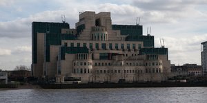 Το κτίριο που στεγάζεται η MI6 στο Λονδίνο (Φωτογραφία: AP Photo/Matt Dunham)