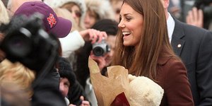 Καρέ-καρέ η στιγμή που η Κέιτ Μίντλετον αποκαλύπτει το φύλο του μωρού της [εικόν