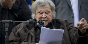 Ο Μίκης Θεοδωράκης (Φωτογραφία: EUROKINISSI/ ΓΙΑΝΝΗΣ ΠΑΝΑΓΟΠΟΥΛΟΣ)
