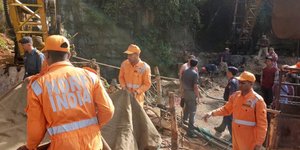 Σωστικά συνέργεια στην Ινδία/Φωτογραφία: AP