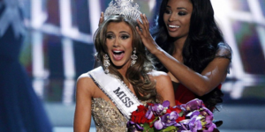 Καυτές οικονομολόγοι: Βασίλισσες της ομορφιάς με πτυχίο στα οικονομικά [εικόνες]