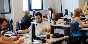 Καταρρίπτονται οι μύθοι για τους μισθούς στην Ελλάδα