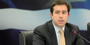 Μηταράκης: Τις θέσεις εργασίας δεν θα τις δίνει πλέον το Δημόσιο