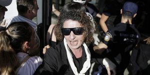 Η μητέρας της Δώρας Ζέμπερη / Φωτογραφία: Eurokinissi/ΣΤΕΛΙΟΣ ΜΙΣΙΝΑΣ