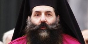 Το μισό Πειραιά διεκδικεί με χρυσόβουλα του 10ου αιώνα ο Μητροπολίτης Σεραφείμ