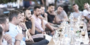 Ο Μητσοτάκης συναντήθηκε με εργαζόμενους στον τομέα της εστίασης/ Φωτογραφία eurokinissi
