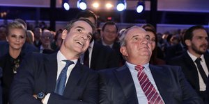 Κώστας Καραμανλής και Κυριάκος Μητσοτάκης -Φωτογραφία αρχείου: Intimenews/ΛΙΑΚΟΣ ΓΙΑΝΝΗΣ