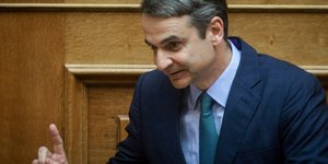 Ο Κυριάκος Μητσοτάκης στη Βουλή / Φωτογραφία: EUROKINISSI/ΓΙΩΡΓΟΣ ΚΟΝΤΑΡΙΝΗΣ