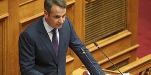Στο βήμα της Ολομέλειας ο πρόεδρος της ΝΔ / Φωτογραφία: Intimenews/ΠΑΠΑΜΗΤΣΟΣ ΔΗΜΗΤΡΗΣ