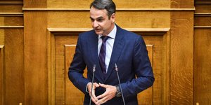 Ο Κυριάκος Μητσοτάκης στη Βουλή / Φωτογραφία: Intimenews