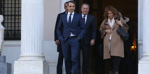 Ο κ. Μητσοτάκης μετά τη συνάντησή του με τον κ. Τσίπρα (Φωτογραφία: George Vitsaras / SOOC)