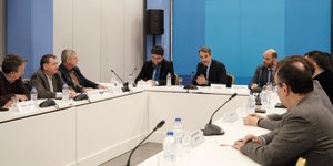 Συνάντηση του Κυριάκου Μητσοτάκη με αντιπροσωπεία της ΠΟΕΔΗΝ (Φωτο: eurokinissi)