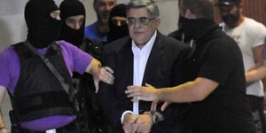 Την Τετάρτη ψηφίζει η Βουλή άρση ασυλίας για Μιχαλολιάκο