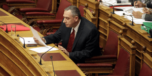 Νέο μπλέξιμο στην κυβέρνηση: Το ΠΑΣΟΚ καταψήφισε άρθρο σε νομοσχέδιο του Μιχελάκ