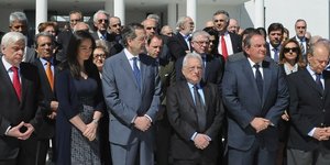 Συνάντηση Καραμανλή-Σαμαρά στο μνημόσυνο για τον ιδρυτή της Ν.Δ.