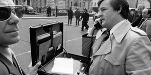 Πώς εξελίχθηκαν τα κινητά τηλέφωνα από το 1916 μέχρι σήμερα -Από το στρατό