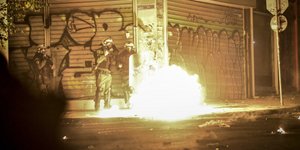 Νέες επιθέσεις με μολότοφ στα Εξάρχεια (Φωτογραφία αρχείου: EUROKINISSI/ΤΑΤΙΑΝΑ ΜΠΟΛΑΡΗ)