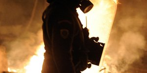 Νέες επιθέσεις με μολότοφ εναντίον των ΜΑΤ στα Εξάρχεια (Φωτογραφία αρχείου: EUROKINISSI/ΤΑΤΙΑΝΑ ΜΠΟΛΑΡΗ)