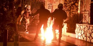 Επιθέσεις με μολότοφ στα Εξάρχεια (Φωτογραφία αρχείου: EUROKINISSI/ΤΑΤΙΑΝΑ ΜΠΟΛΑΡΗ)